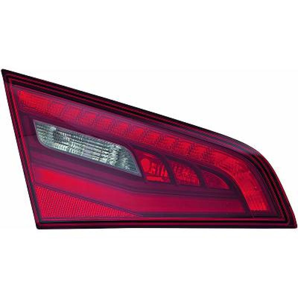 Feu arrière droite — Audi A3 Berline/Sportback (Typ8V) (2012-2016)