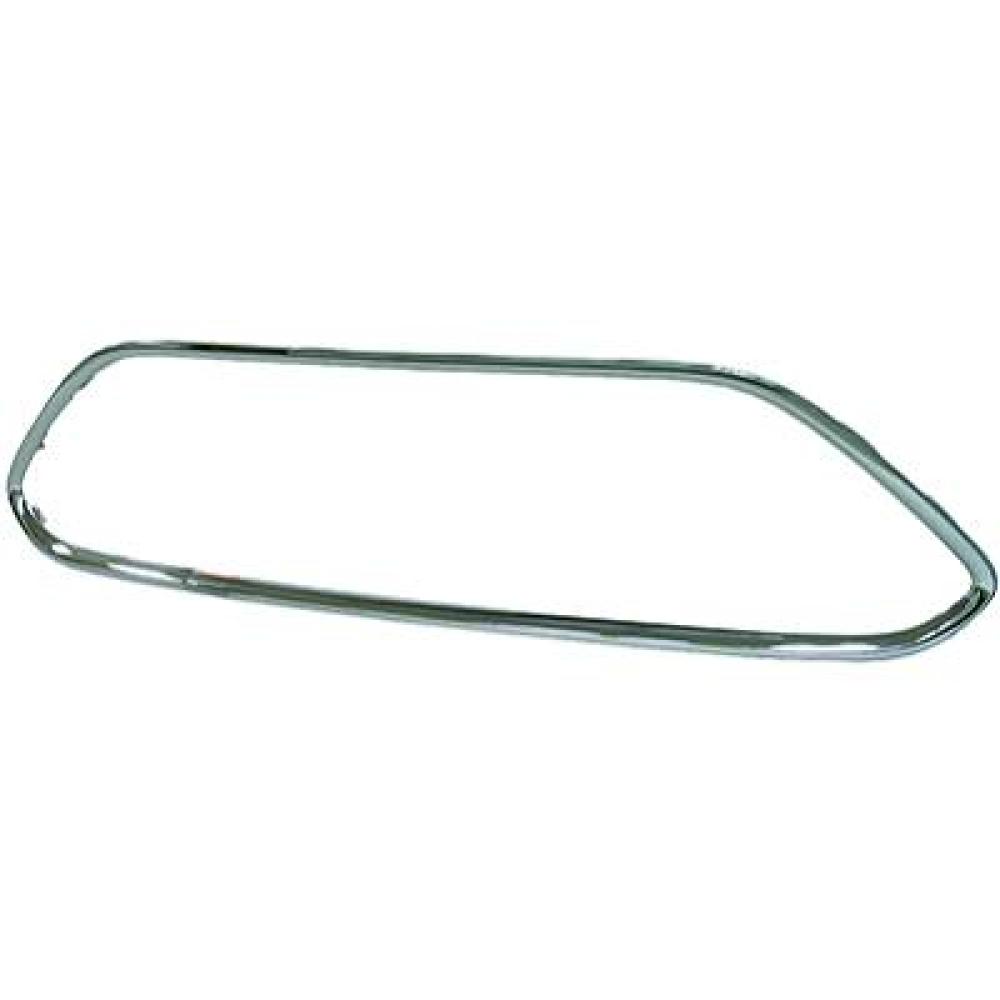 Cadre, grille de radiateur — Ford Focus III (2008-2010)