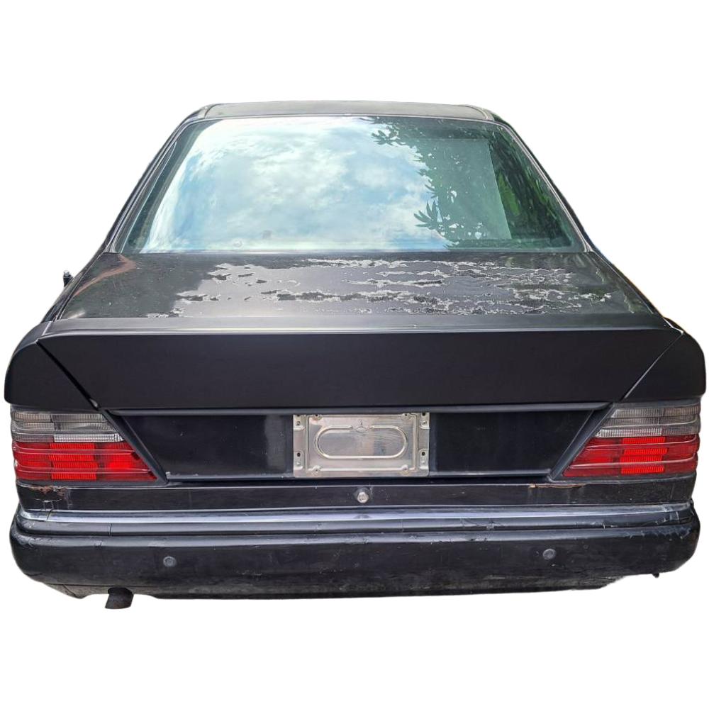 Spoiler Hayon du véhicule — Mercedes-Benz 200-300E (W124) (1984-1997) — vue 6