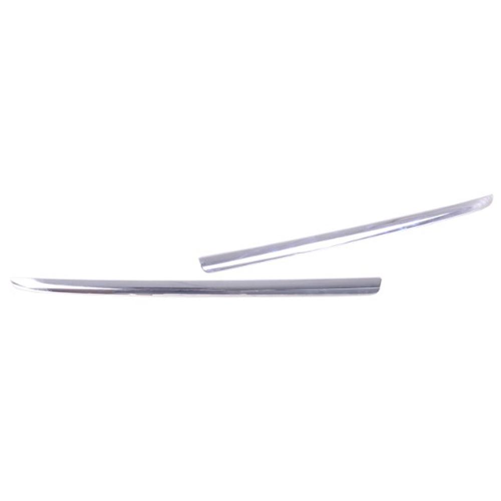Baguette et bande protectrice, grille de radiateur gauche — Mercedes-Benz GLA-Classe X156 (2014-…) — vue 3