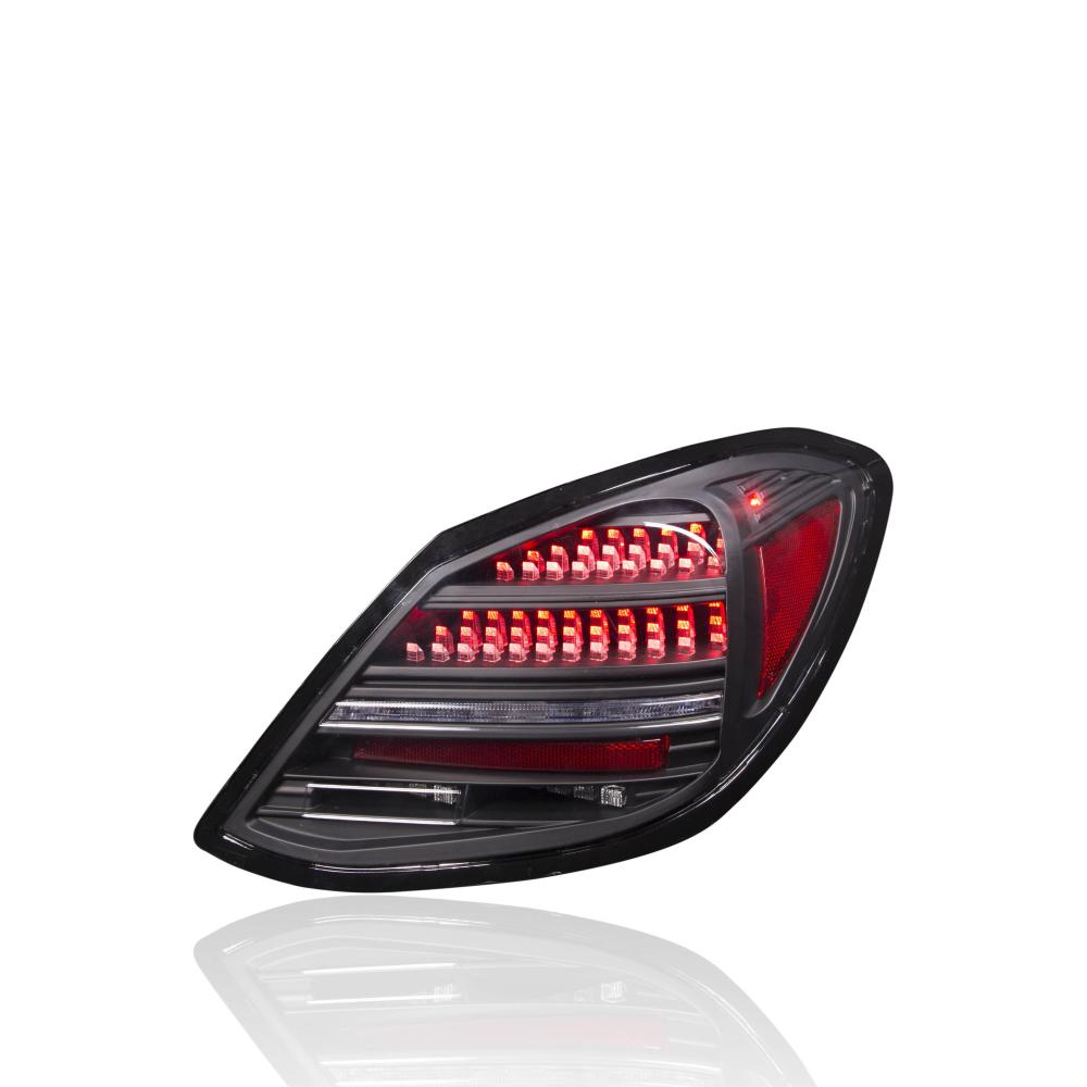 Kit de feux arrières arrière — Mercedes-Benz C-Classe W205 (2014-2018) — vue 2
