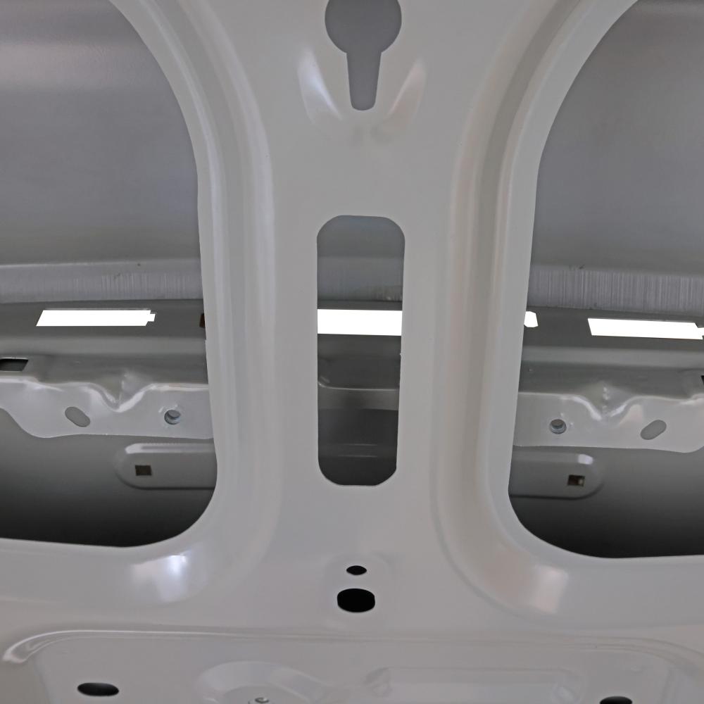 Porte arrière — Tesla Model Y (2020-…) — vue 4